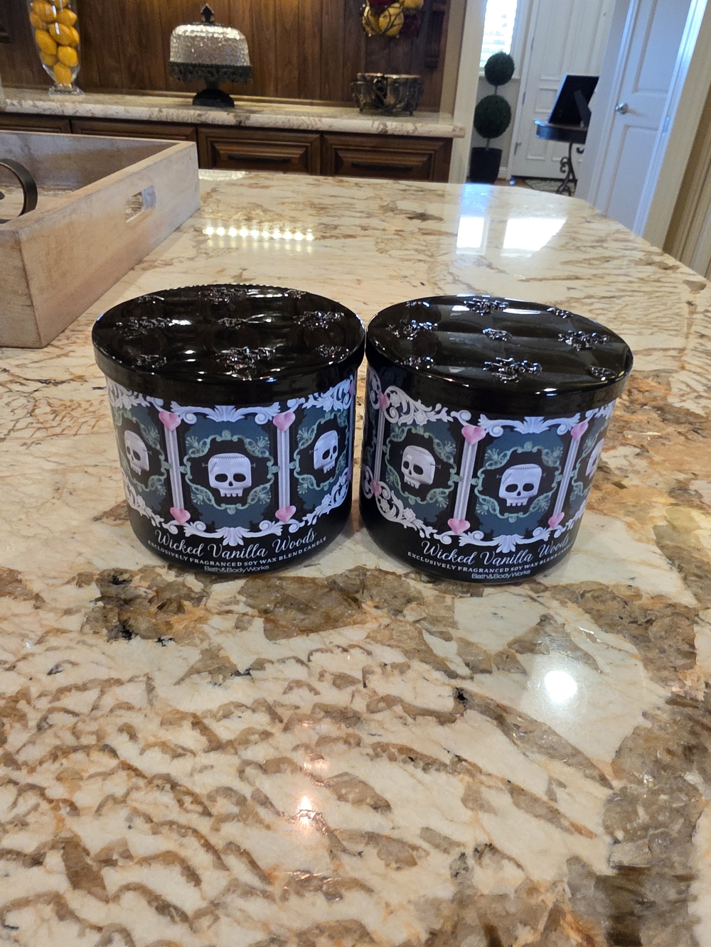New Two Bath & Body Works Wicked Vanilla Woods Skull Three Wick Candles Lot 2